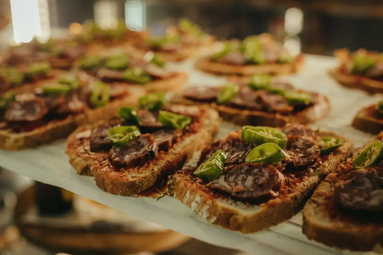 Tapas falatok közelről, pirítóson